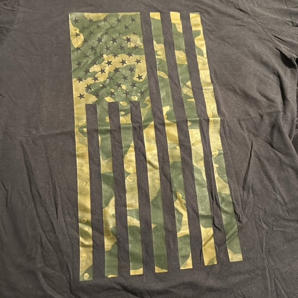 Under Armour, black with camo T-shirt size XXL. Project Rock - Picture 2 of 6